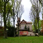 Отель Ephraim 2*
